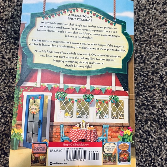 PUMPKIN SPICE CAFE Laurie Gilmore Book Set - Picture 8 of 9